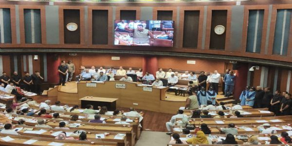 आआपा ने निगम की बैठक में दिल्ली के गंभीर मुद्दों पर चर्चा की मांग की