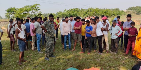 कोडरमा के तेतरियाडीह में हाथी ने महिला को कुचलकर मार डाला, ग्रामीणों में आक्रोश