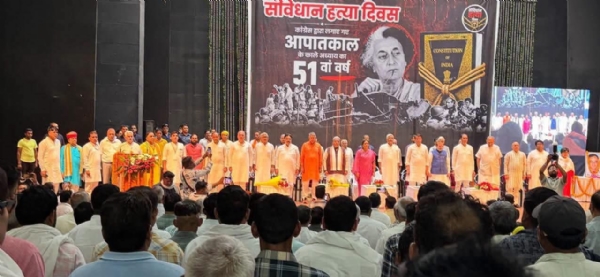 केंद्रीय मंत्री गजेंद्र शेखावत राेहतक में आयाेजित कार्यक्रम में भाग लेते हुए