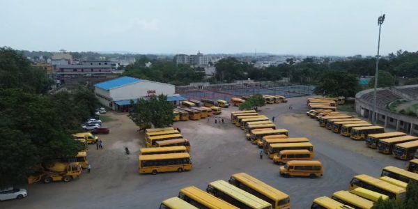 105 बस चालकों-परिचालकों का स्वास्थ्य एवं नेत्र परीक्षण, सड़क सुरक्षा के प्रति किया गया जागरूक