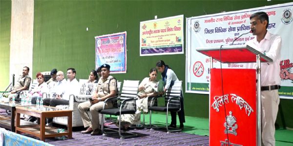 नशा मुक्ति जागरूकता शिविर में युवाओं से नशे से दूर रहने का आह्वान