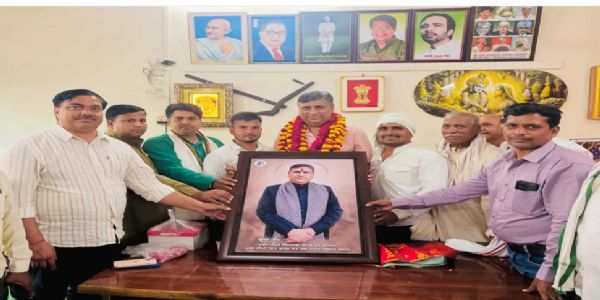 हाथरस में बिसावर को मुख्यमंत्री कंपोजिट विद्यालय की सौगात