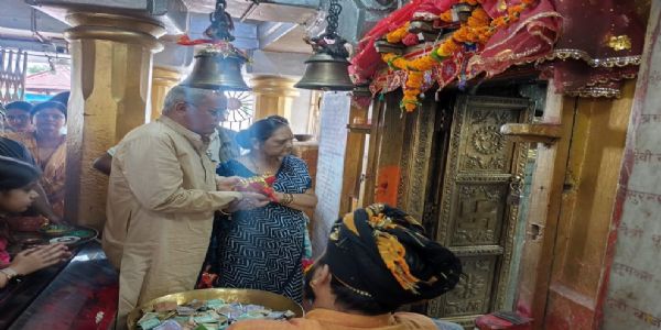 अनूपपुर: अमरकंटक पहुंचे पूर्व मुख्यमंत्री भूपेश बघेल, सपरिवार मां नर्मदा का किया पूजन-अर्चन