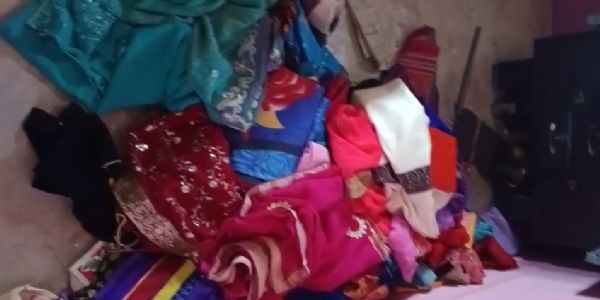 बंद घर का ताला तोड़ 10 लाख की चोरी, जांच में जुटी पुलिस