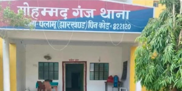 पहचान छिपाकर यूपी की युवती का शारीरिक शोषण, थाना पहुंचा मामला