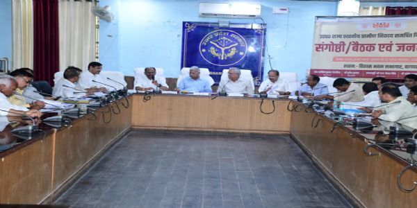बागपत में पिछड़ा वर्ग आयोग की बैठक में आरक्षण व सामाजिक स्थिति पर चर्चा, जनप्रतिनिधियों से भी की भेंट