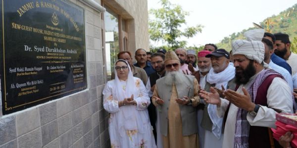 शाहदरा शरीफ में बाबा गुलाम शाह बदशाह के उर्स पर उमड़ा आस्था का सैलाब, वक्फ बोर्ड ने भव्य मस्जिद व अतिथि गृह का किया लोकार्पण