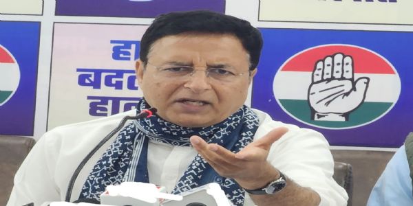 हरियाणा की मंडियों में किसान हो रहे परेशान:सुरजेवाला