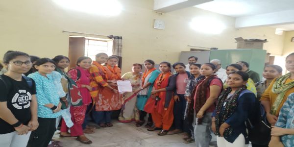 राजकीय कन्या महाविद्यालय में समस्याओं की भरमार