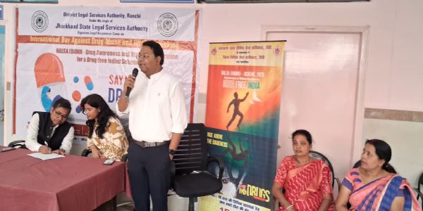 नशीली सुइयों के साझा इस्तेमाल से फैलता है एचआईवी और हेपेटाइटिस : राजेश