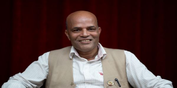 आरएसपी के सांसद डा अमरेश सिंह