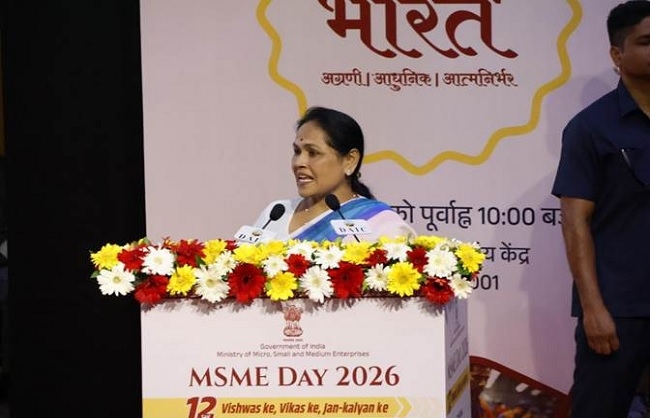 डॉ. अंबेडकर इंटरनेशनल सेंटर में आयोजित ‘एमएसएमई दिवस 2026–उद्यमी भारत’ समारोह को संबोधित करते शोभा करंदलाजे