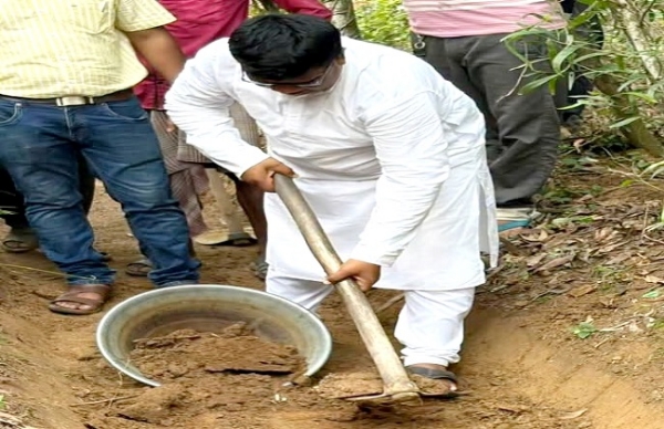 केशियाड़ी के विधायक भद्र हेम्ब्रम