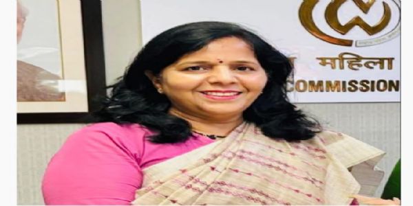 भारतीय नारी के चरित्र, चेतना और उत्तरदायित्व पर एक आत्ममंथन
