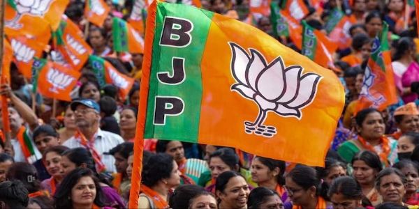 असम में कांग्रेस लड़खड़ाई, जनता से दूर हुई : भाजपा
