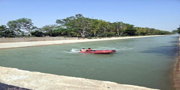 फतेहाबाद : भाखड़ा नहर में बहे तीन युवकों की तलाश तेज,पहुंची एसडीआरएफ की टीम