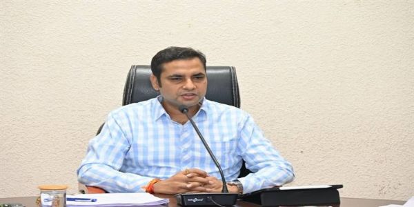 जबलपुरः भसुआ रेत के अवैध उत्खनन एवं भंडारण के प्रकरणों में 23.62 लाख रुपये का अर्थदण्ड