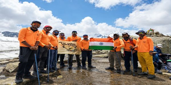 हेम्पटा पास फतह कर पहुंचे पर्वातारोही