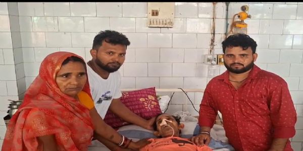 जमीन विवाद में पिता-पुत्र पर हमला, पिता की हालत गंभीर, एक गिरफ्तार