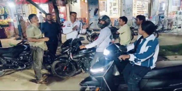जशपुर : पुलिस ने शुरू की जीवन रक्षा की अनोखी मुहिम, चलाया सड़क सुरक्षा जनजागरूकता अभियान