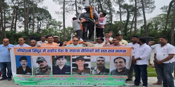 कांग्रेस ने ऑपरेशन सिंदूर के शहीदों को दी श्रद्धांजलि, सरकार पर साधा निशाना