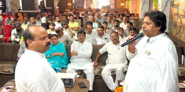 नीट समेत विभिन्न परीक्षाओं में पेपर लीक के मुद्दे पर कांग्रेस ने जताई चिंता, छात्रों के भविष्य की रक्षा का संकल्प
