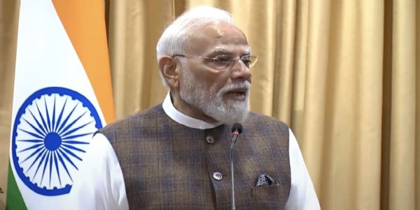 प्रधानमंत्री नरेन्द्र मोदी सेशेल्स की नेशनल असेंबली को संबोधित करते हुए।