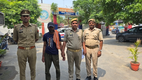 पुलिस की गिरफ्त में शातिर बदमाश