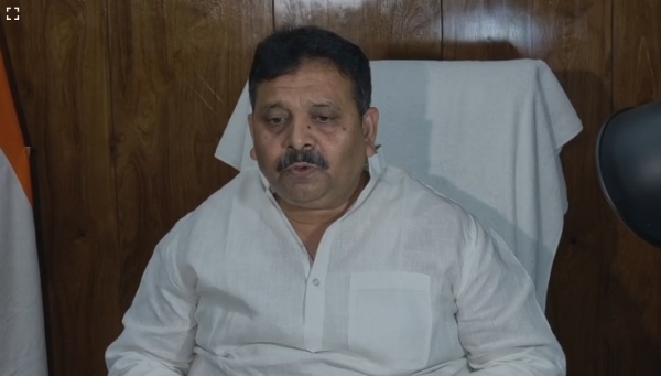 उत्तर प्रदेश के स्टांप एवं पंजीयन राज्यमंत्री (स्वतंत्र प्रभार) रवींद्र जायसवाल