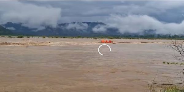 असम के जोनाई में बाढ़ से जनजीवन प्रभावित