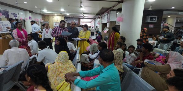 कैंसर विजेताओं ने रंगों से लिखी साहस, संघर्ष और उम्मीद की गाथा