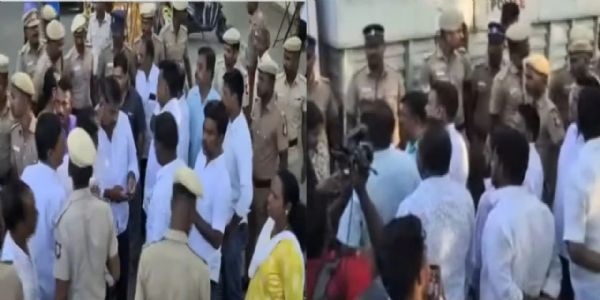 चेन्नई में विरोध प्रदर्शन से पहले द्रमुक छात्र विंग के कार्यकर्ता हिरासत में, पुलिस ने हटाया मंच और पंडाल