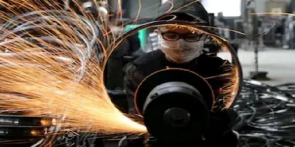 देश का औद्योगिक उत्पादन मई में 5.1 फीसदी बढ़ा, विनिर्माण और बिजली क्षेत्रों का बेहतर प्रदर्शन