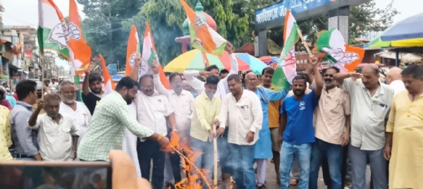 अररिया फोटो:पुतला दहन