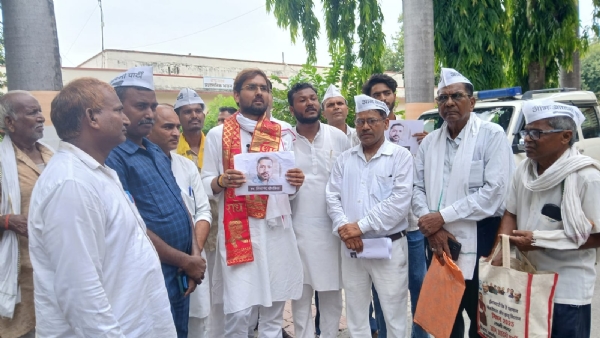 फोटोपार्टी नेताओं का