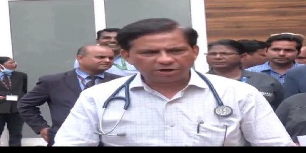 मैक्स अस्पताल के मेडिकल डायरेक्टर डॉ. संदीप बुधिराजा