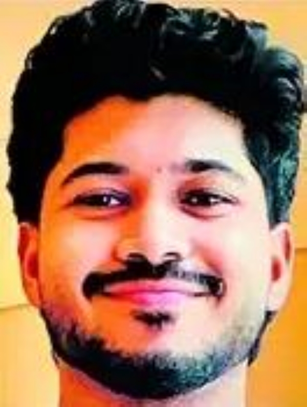 मुरादाबाद के क्रिकेटर शिवांग कुमार।
