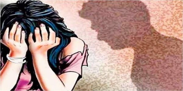नशीला पदार्थ पिलाकर रिश्तेदार ने किया बलात्कार, अश्लील वीडियो बनाया