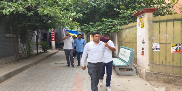 (अपडेट) सीबीआई ने घाेटाले में पकड़े दाे पूर्व बैंक अधिकारी, तीन दिन की रिमांड पर भेजे गए