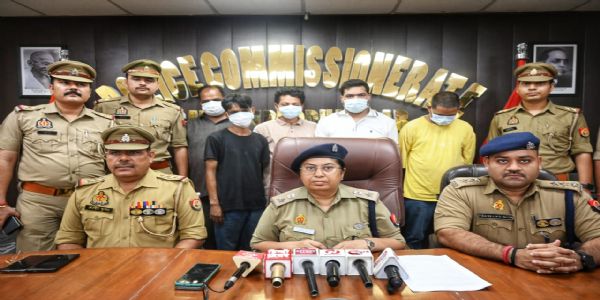 पांच गाजा तस्कर गिरफ्तार