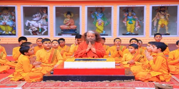 गुरु हरगोबिंद साहिब की शिक्षाएं आज भी प्रासंगिक: स्वामी चिदानंद सरस्वती