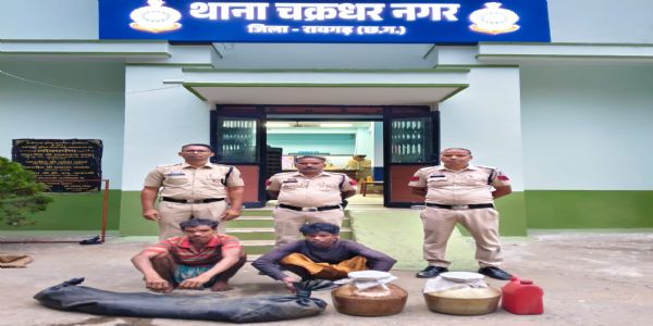 “ऑपरेशन आघात” के तहत पुलिस ने दी अवैध शराब भट्टी पर दबिश