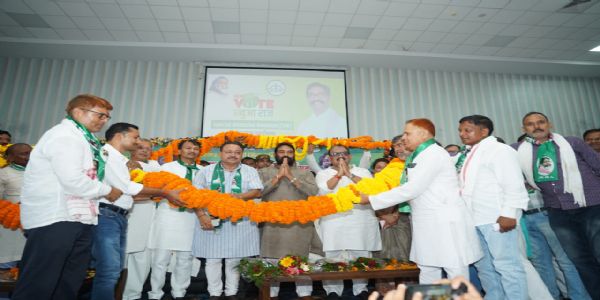 मतदाता सूची का शुद्ध और अद्यतन होना लोकतंत्र के लिए जरूरी : विनोद पांडेय