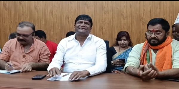 गुंडागर्दी और कोयला चोरी में शामिल हैं विधायक : सांसद