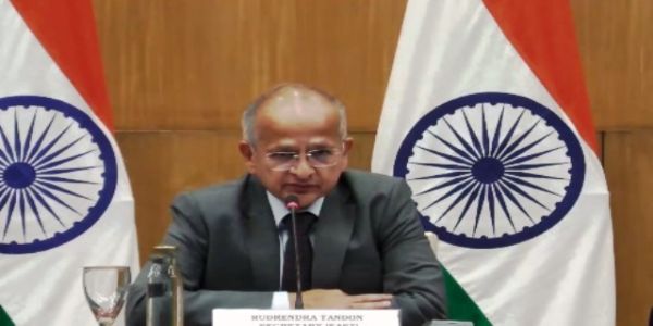 विदेश मंत्रालय के सचिव (पूर्व) रुद्रेंद्र टंडन ने गुरुवार को पत्रकार वार्ता में