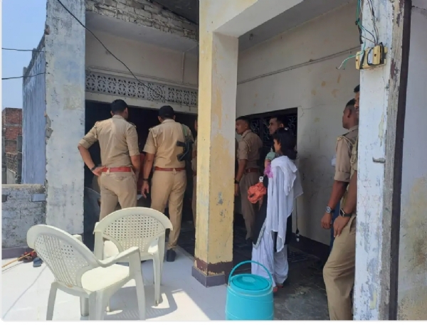 वो घर जहाँ चल रही थी प्रार्थना सभा पहुंची पुलिस टीम वो घर जहाँ चल रही थी प्रार्थना सभा पहुंची पुलिस टीम