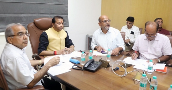 वित्त आयोग की समीक्षा बैठक वित्त आयोग की समीक्षा बैठक