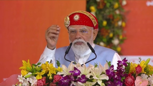 दमन में प्रधानमंत्री नरेंद्र मोदी