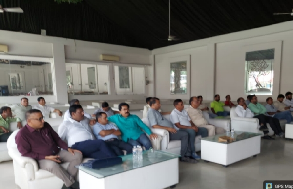 व्यापारियों को रिटर्न फाइलिंग, ई-इनवॉइसिंग और जीएसटी 2.0 की दी गई जानकारी* व्यापारियों को रिटर्न फाइलिंग, ई-इनवॉइसिंग और जीएसटी 2.0 की दी गई जानकारी*