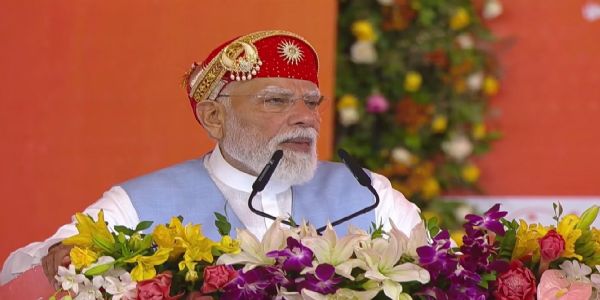 प्रधानमंत्री नरेन्द्र मोदी शुक्रवार को दमन में